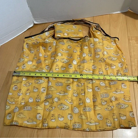 Sanrio gudetama large yellow packable tote - Picture 4 of 6